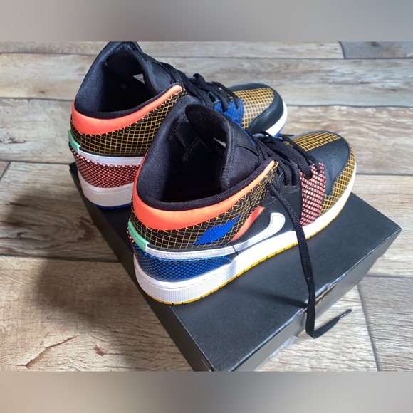 Air Jordan 1MID Multicolor / Kids Size 4.5 - Picture 5 of 9